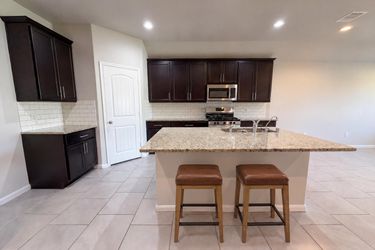 Photo 2 of 24 of 8322 Oakleaf Meadow Ct, Rosharon, TX