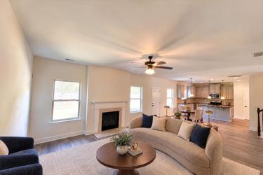 Photo 2 of 26 of 4025 Village Crossing Cir, Ellenwood, GA