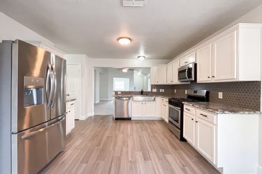 Photo 2 of 16 of 21714 Falcongate Ct, Humble, TX