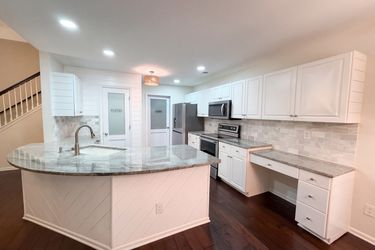 Photo 2 of 26 of 580 Pointe Of Oaks Rd, Summerville, SC
