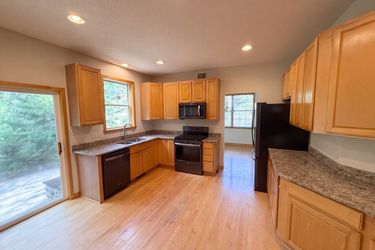 Photo 2 of 36 of 1012 Delano Ct, Stillwater, MN