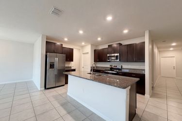 Photo 2 of 42 of 11849 Blackeyed Susan Dr, Riverview, FL