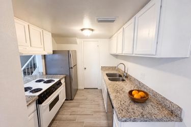 Photo 2 of 15 of 8446 N 34th Dr, Phoenix, AZ