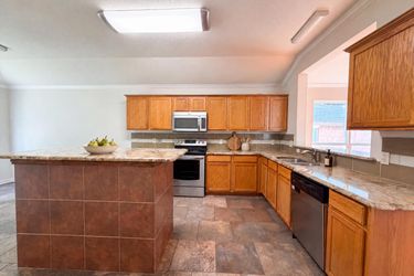 Photo 2 of 19 of 2324 Glenhaven Dr, McKinney, TX