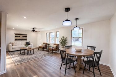 Photo 2 of 22 of 4921 Yorktown Rd, Nashville, TN