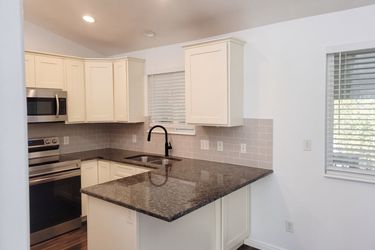 Photo 2 of 23 of 476 S 1500 E, Pleasant Grove, UT