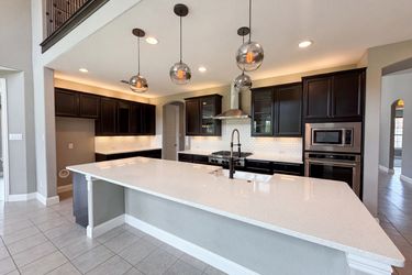 Photo 2 of 42 of 7221 Durand Dr, Irving, TX