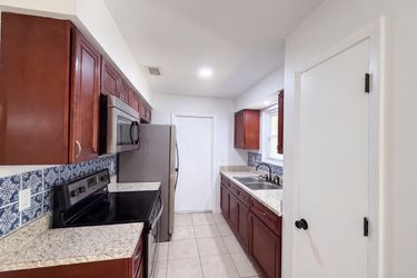 Photo 2 of 19 of 7233 W Thomas Jefferson Cir W, Bartow, FL