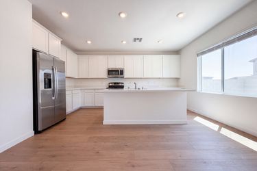 Photo 2 of 21 of 8361 W Rochelle Ave, Las Vegas, NV