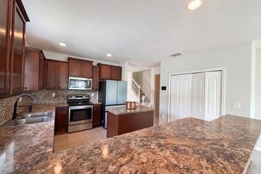 Photo 2 of 22 of 4876 Grassy Knoll Dr, Tavares, FL
