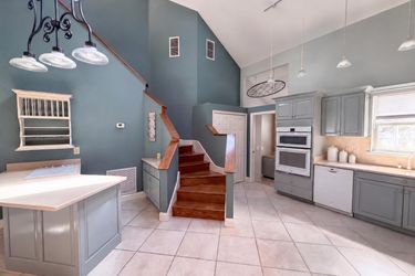 Photo 2 of 31 of 4335 SE 8th St, Ocala, FL