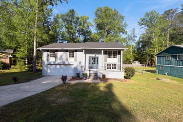 Exterior photo of 1010 Buckhurst Dr