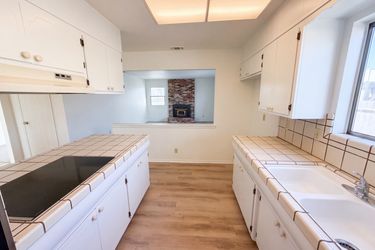 Photo 2 of 15 of 1372 Ruffino Ct, Manteca, CA