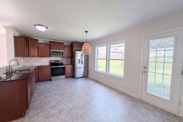 Photo 2 of 19 of 164 Altondale Dr, Statesville, NC