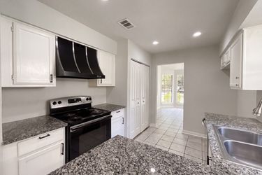 Photo 2 of 16 of 4911 Creek Shadows Dr, Kingwood, TX