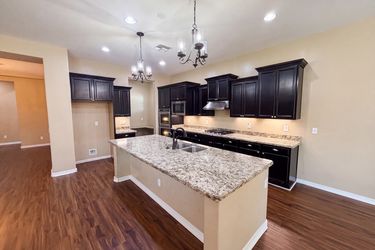 Photo 2 of 39 of 18136 W Devonshire Ave, Goodyear, AZ