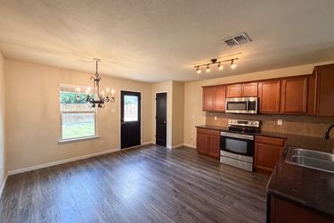 Photo 2 of 17 of 1404 Claire Ln, Royse City, TX