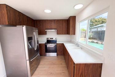 Photo 2 of 22 of 6300 Seyferth Way, Sacramento, CA