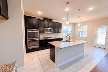 Photo 2 of 22 of 2054 Avondown Rd, Forney, TX