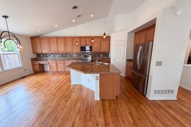 Photo 2 of 32 of 2802 S Ireland Way, Aurora, CO