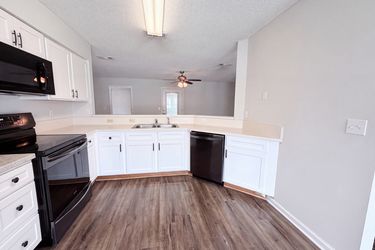Photo 2 of 17 of 1708 Ashwood Cir, Middleburg, FL