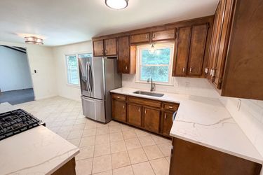 Photo 2 of 21 of 509 Spring Park Dr, Canton, GA