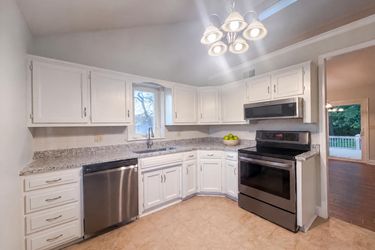 Photo 2 of 21 of 7511 Orient Ave, Kansas City, KS