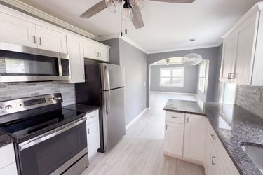 Photo 2 of 20 of 946 N Logan St, Gaffney, SC
