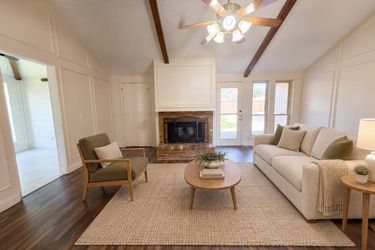 Photo 2 of 17 of 711 Rush Creek Dr, Allen, TX
