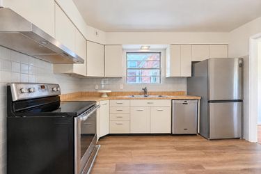 Photo 2 of 17 of 2322 Ruckert Ave, Saint Louis, MO