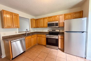 Photo 2 of 22 of 4224 Harbor View Dr, Jacksonville, FL