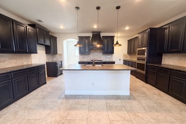 Photo 2 of 22 of 10832 Frost Pl, McKinney, TX