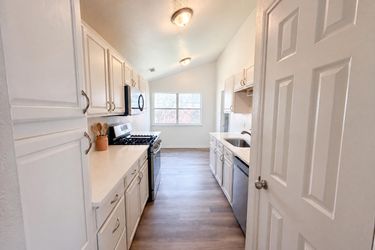 Photo 2 of 16 of 710 Brazos Dr, Temple, TX