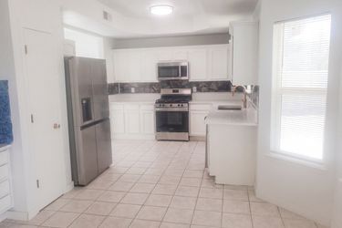 Photo 2 of 39 of 4601 Loma Linda Cir, El Paso, TX