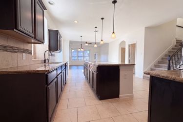 Photo 2 of 24 of 5923 Carnaby Ln, Rosenberg, TX
