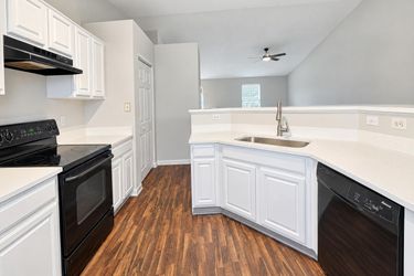 Photo 2 of 30 of 3308 Kady Ln, Columbus, OH