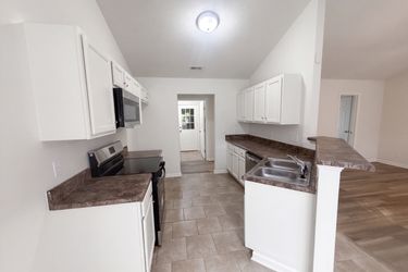Photo 2 of 42 of 207 Hurston Way, Greensboro, NC