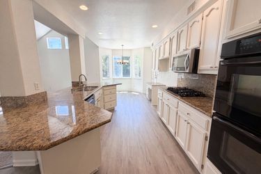 Photo 2 of 31 of 4711 Wildflower Ln, Rocklin, CA