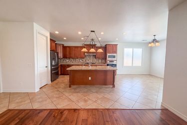 Photo 2 of 27 of 11 W Canyon Way, Chandler, AZ