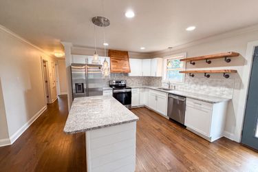 Photo 2 of 19 of 123 Rowe St, Gastonia, NC