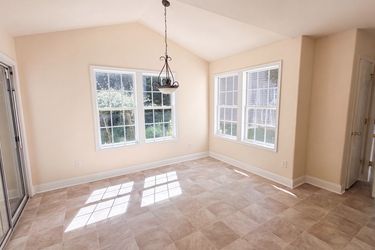 Photo 2 of 23 of 1750 Wilburn Park Ln NW, Charlotte, NC