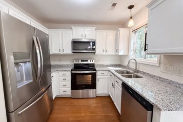 Photo 2 of 22 of 10526 Glory Meadow Ct, Charlotte, NC