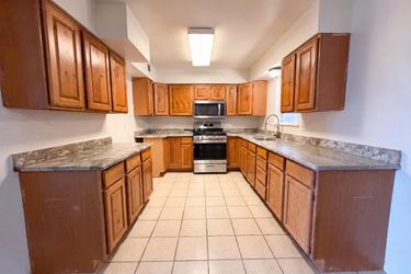 Photo 2 of 20 of 604 Maxine St NE, Albuquerque, NM