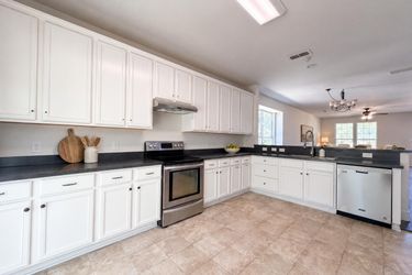 Photo 2 of 19 of 9000 Blackstone Dr, Aubrey, TX