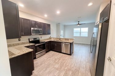 Photo 2 of 20 of 758 NE Hawks Ridge Way, Port Saint Lucie, FL
