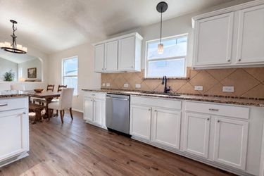 Photo 2 of 16 of 2886 Oakbranch Rdg, New Braunfels, TX