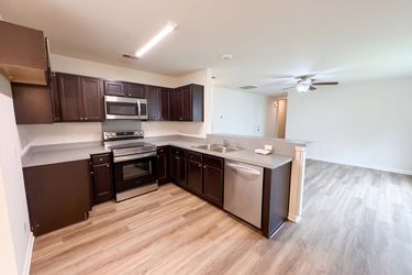 Photo 2 of 14 of 168 Brittondale Rd, Summerville, SC