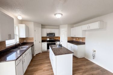 Photo 2 of 28 of 1818 Superior Ct, Kissimmee, FL