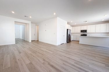 Photo 2 of 19 of 8364 Caldera Hills Ave, Las Vegas, NV