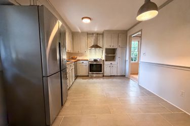 Photo 2 of 18 of 3010 Hope Valley Rd, Winston Salem, NC